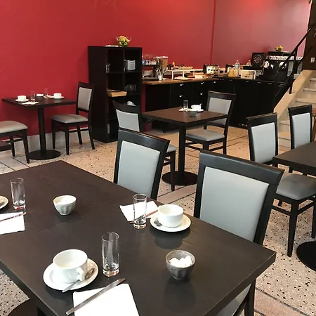 De L'europe Hotel 3*