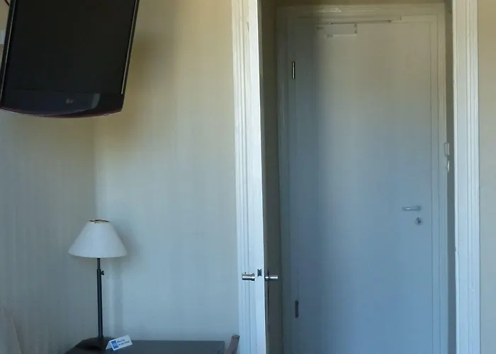 Hotel De L'europe 3*